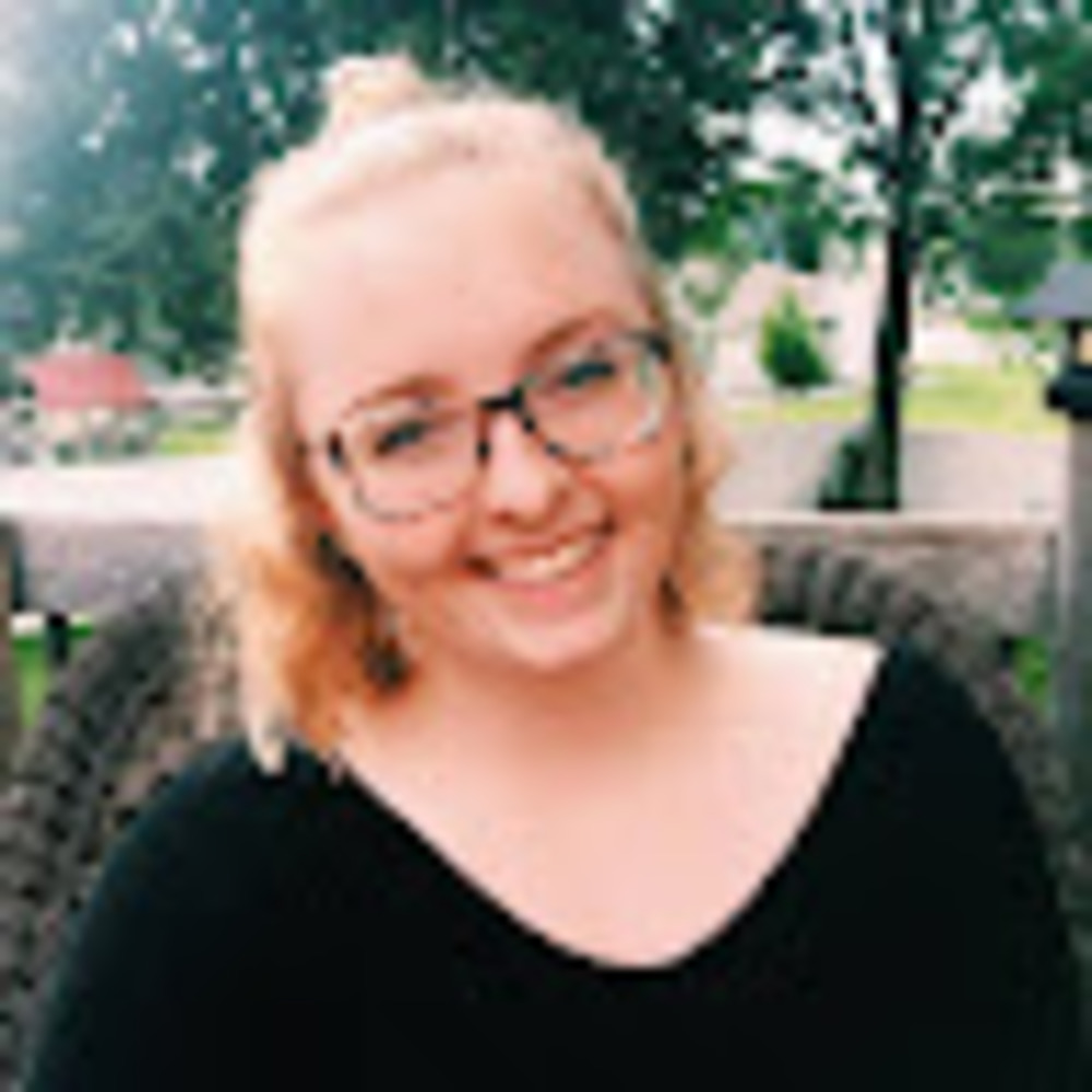 Meet your Posher, Mikayla